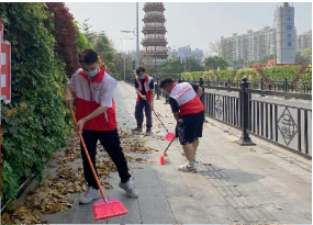 踐行雷鋒精神，奉獻(xiàn)青春力量